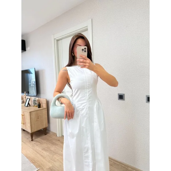 Önden Fermuar detaylı Kolsuz Uzun Elbise - Beyaz