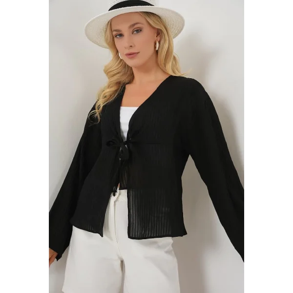 Önü Bağcıklı Bluz 952 - Siyah