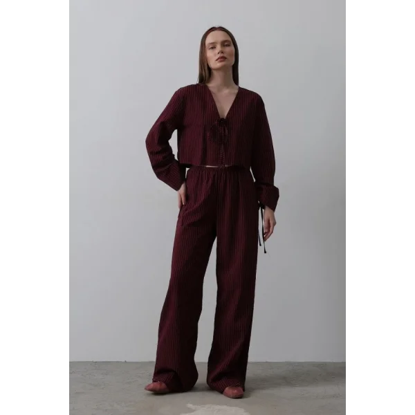 Önü Bağlamalı Crop Takım - Bordo