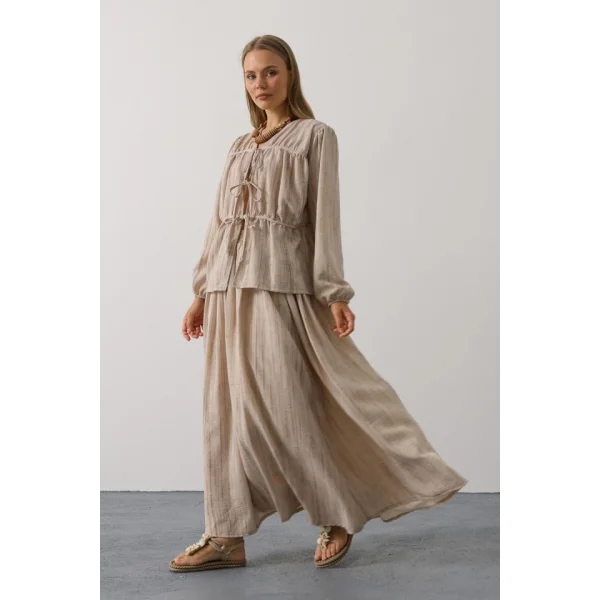Önü Bağlamalı Etekli Takım - Bej