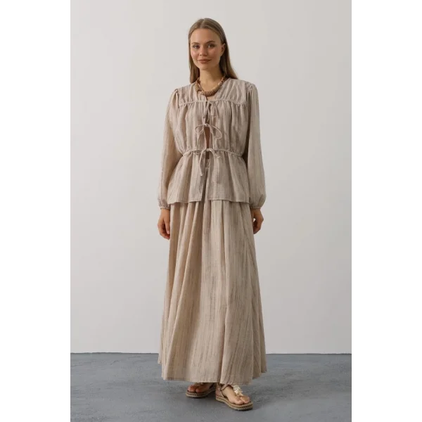 Önü Bağlamalı Etekli Takım - Bej