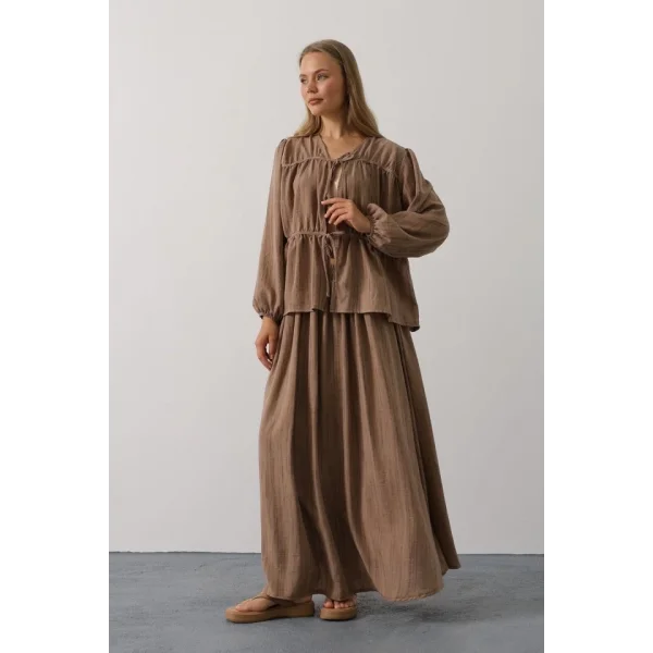 Önü Bağlamalı Etekli Takım - Toprak