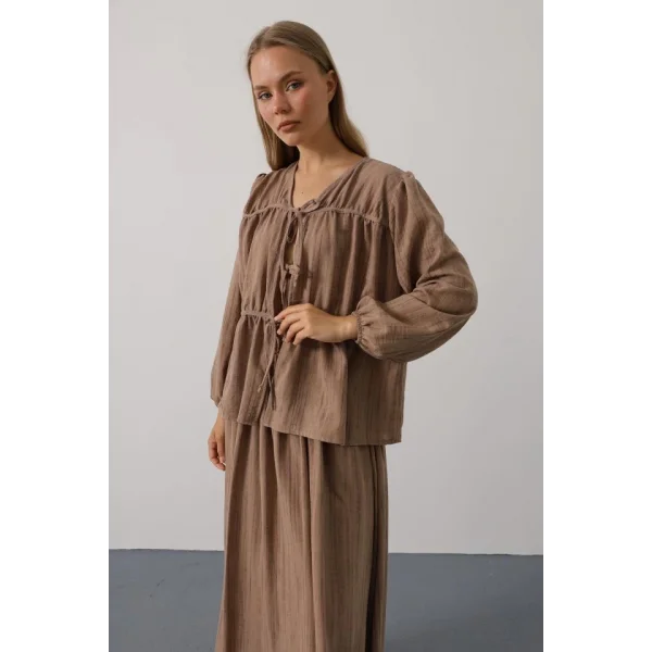 Önü Bağlamalı Etekli Takım - Toprak