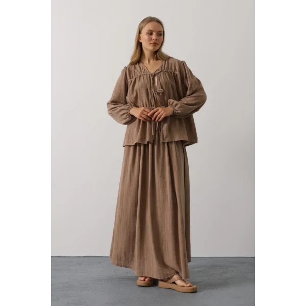 Önü Bağlamalı Etekli Takım - Toprak