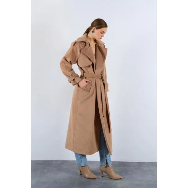 Önü Robalı Kaşe Kaban  Bej