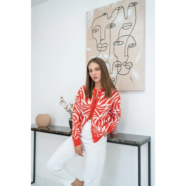 Oranj Desenli Ve Düğmeli Kısa Hırka