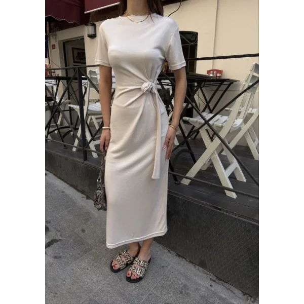 Osy Modal Yumuşak Dokulu Kumaş Bisiklet Yaka Kısa Kollu Kuşaklı Uzun Elbise - Beyaz