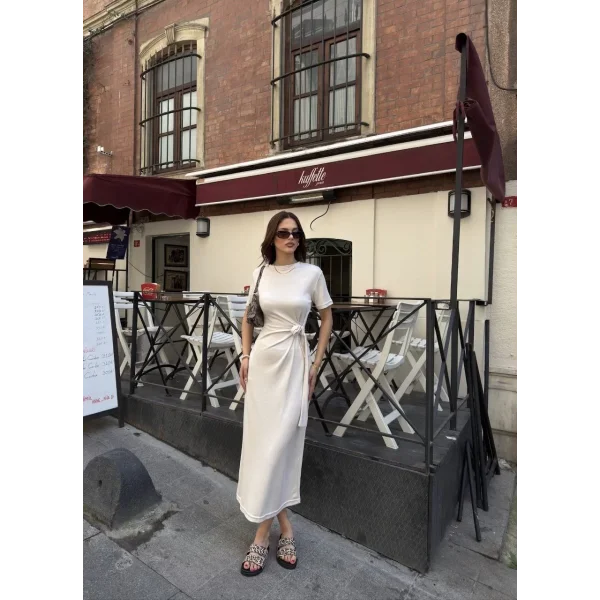 Osy Modal Yumuşak Dokulu Kumaş Bisiklet Yaka Kısa Kollu Kuşaklı Uzun Elbise - Beyaz