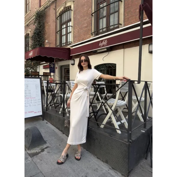 Osy Modal Yumuşak Dokulu Kumaş Bisiklet Yaka Kısa Kollu Kuşaklı Uzun Elbise - Beyaz