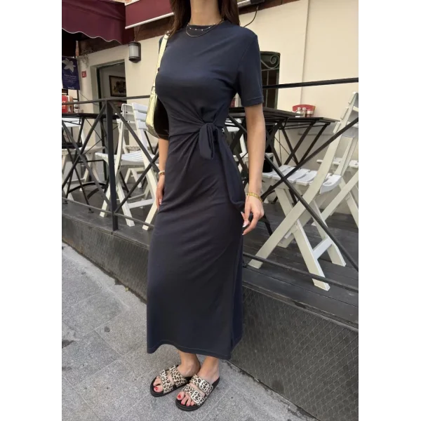 Osy Modal Yumuşak Dokulu Kumaş Bisiklet Yaka Kısa Kollu Kuşaklı Uzun Elbise - Füme