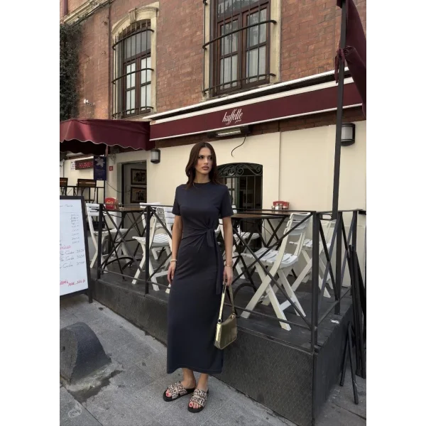 Osy Modal Yumuşak Dokulu Kumaş Bisiklet Yaka Kısa Kollu Kuşaklı Uzun Elbise - Füme