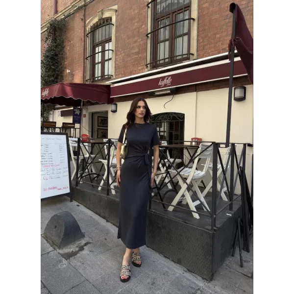 Osy Modal Yumuşak Dokulu Kumaş Bisiklet Yaka Kısa Kollu Kuşaklı Uzun Elbise - Füme