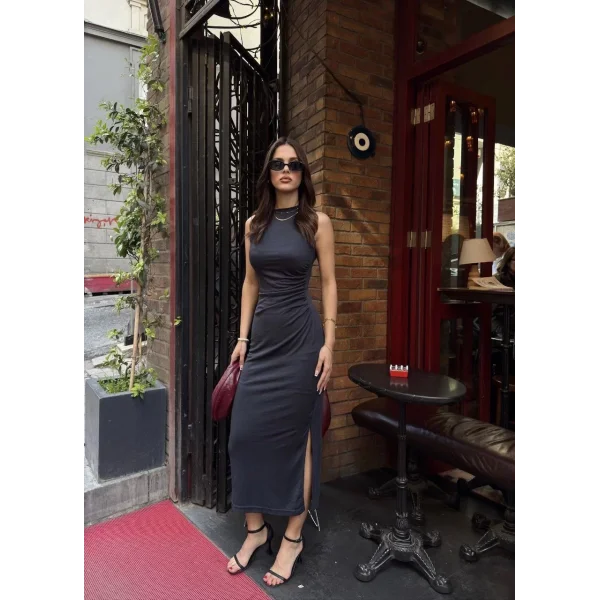 Osy Modal Yumuşak Dokulu Kumaş Bisiklet Yaka Sıfır Kolsuz Yırtmaçlı Uzun Elbise - Füme