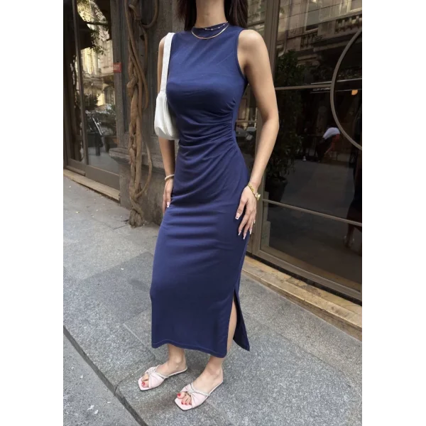 Osy Modal Yumuşak Dokulu Kumaş Bisiklet Yaka Sıfır Kolsuz Yırtmaçlı Uzun Elbise - Mavi