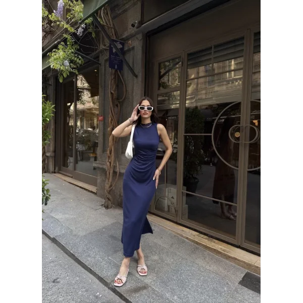 Osy Modal Yumuşak Dokulu Kumaş Bisiklet Yaka Sıfır Kolsuz Yırtmaçlı Uzun Elbise - Mavi