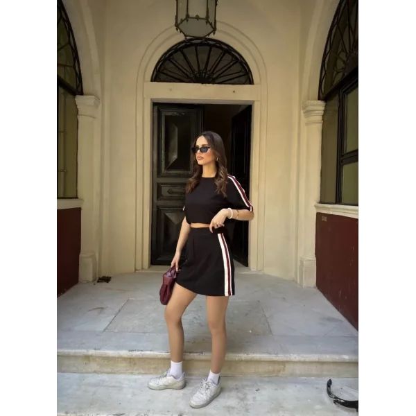 Osy Modal yumuşak dokulu Kumaş Kadın Parçalı Bisiklet Yaka T-shirt Mini Şortlu Etek İkili Takım - Siyah