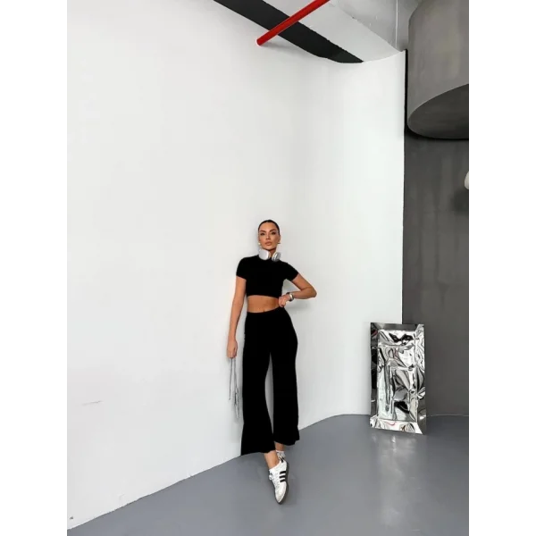 Osy Modal Yumuşak Dokulu Kumaş Kısa Kollu Crop Alt Ispanyol Paça Pantalon Ikili Takım - Siyah