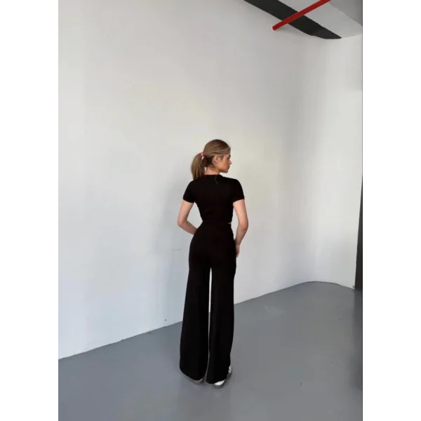 Osy Modal Yumuşak Dokulu Kumaş Kısa Kollu Crop Rahat Pantalon Ikili Takım - Siyah