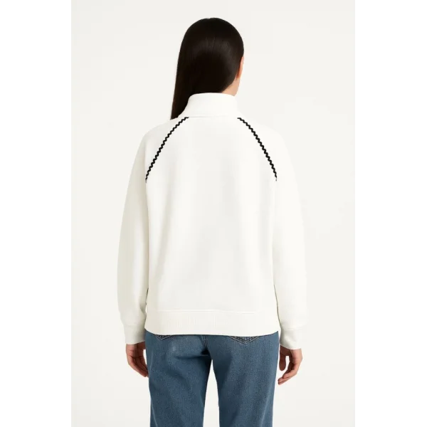 Oversize Dik Yaka Fermuarlı Sweatshirt - Zincir Nakışli Kanguru Cepli, - Beyaz