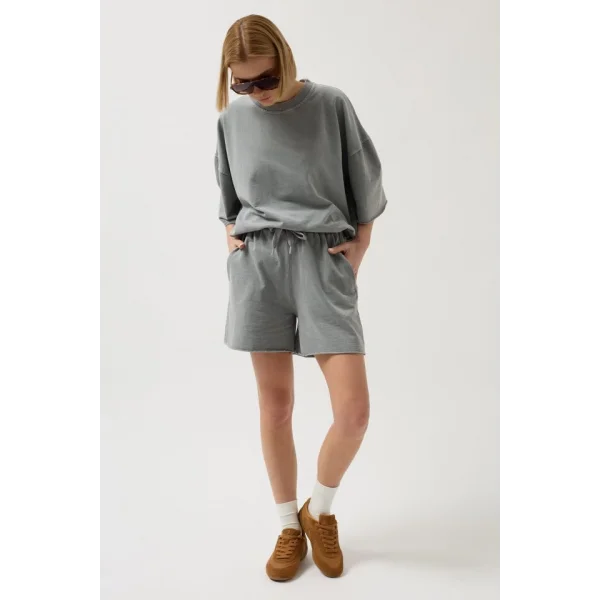 Oversize Lazer Kesim Bisiklet Yaka Thirt