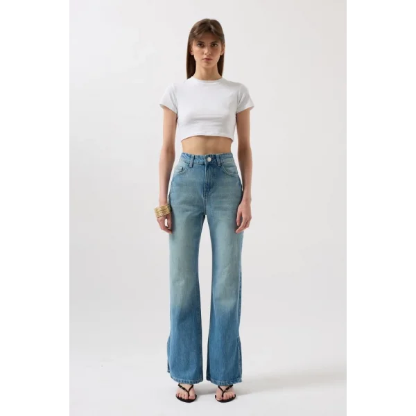 Paça Yırtmaçlı Yüksek Bel Jean