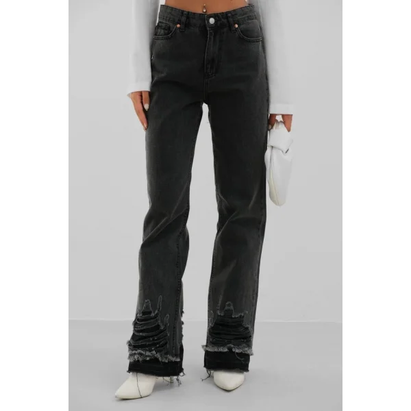 Paçası Yırtık Jean