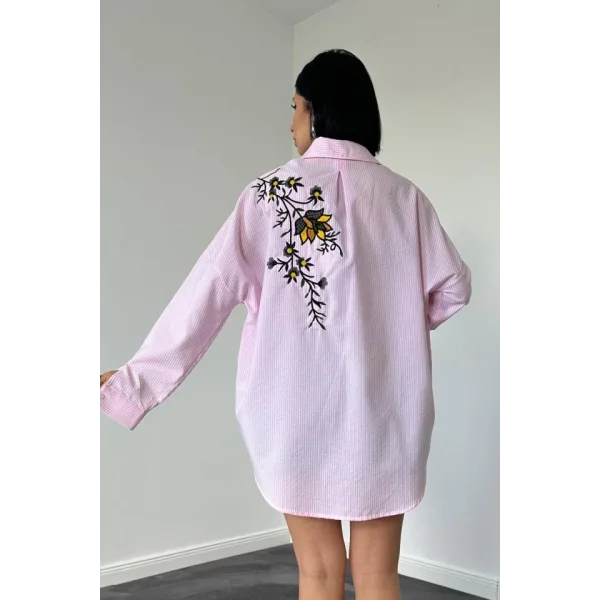 Pembe Klasik Bedensiz Çizgili Poplin Nakışlı Gömlek