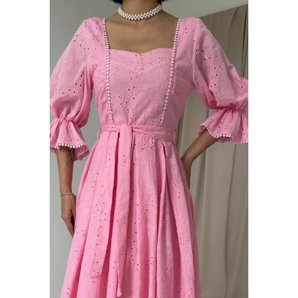 Pembe Kolu Lastikli Brode Elbise