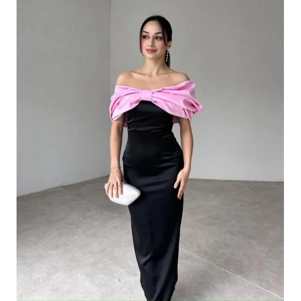 Pembe Önü Fiyonklu Elbise