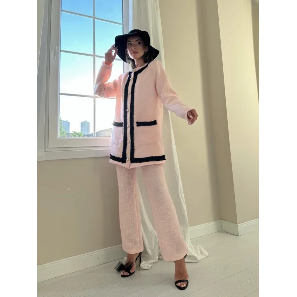 Pembe Siyah Şeritli Yakasız Ceket Ve Pantolon Takım