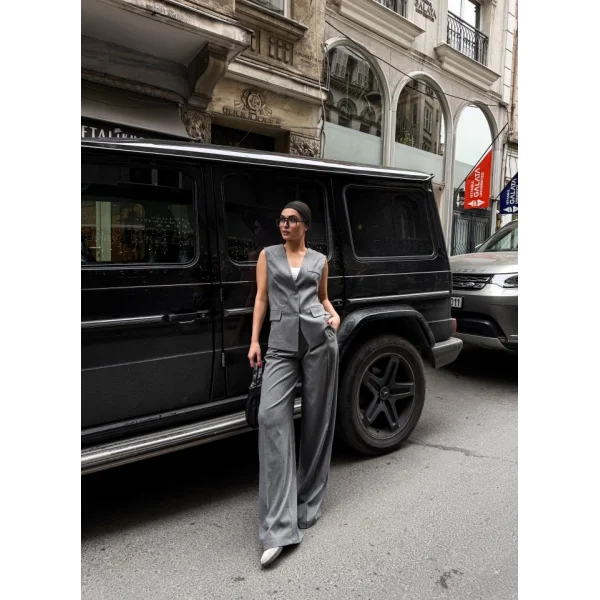 Poly Viscose Arkasi Düğme Ve Kemer Detayli Yelek Pantolon Takim