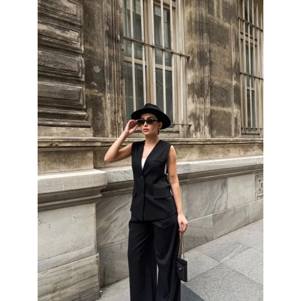 Poly Viscose Arkasi Düğme Ve Kemer Detayli Yelek Pantolon Takim