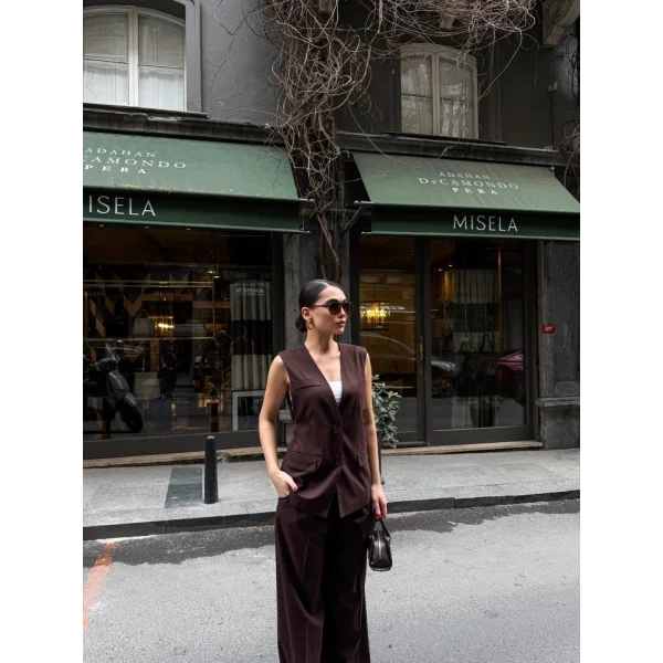 Poly Viscose Arkasi Düğme Ve Kemer Detayli Yelek Pantolon Takim