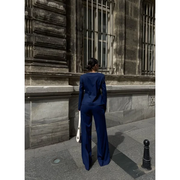 Poly Viscose Full Lycra Asi̇metri̇k Düğmeli̇ Vatkali Ceket Pantolon Takim