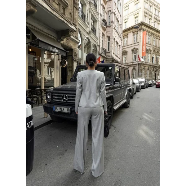 Poly Viscose Full Lycra Asi̇metri̇k Düğmeli̇ Vatkali Ceket Pantolon Takim