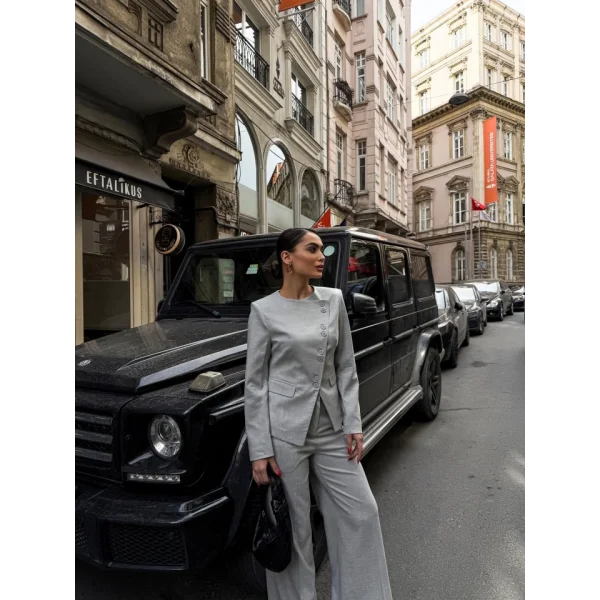 Poly Viscose Full Lycra Asi̇metri̇k Düğmeli̇ Vatkali Ceket Pantolon Takim