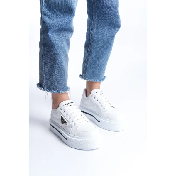 PRAG Bağcıklı Ortopedik Taban Desenli Kadın Sneaker Spor Ayakkabı  CBT - Beyaz