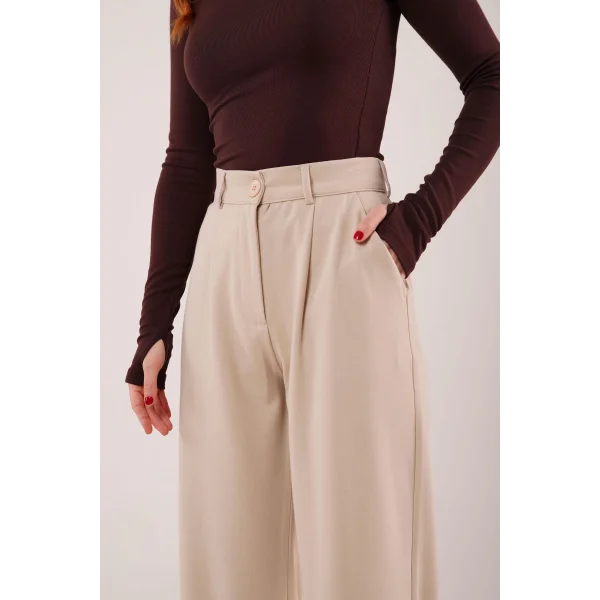 Premium odel Oturtmalı Krem Pantolon