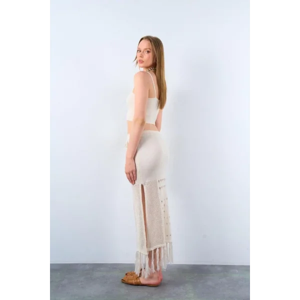 Püsküllü Etekli Takım  Krem