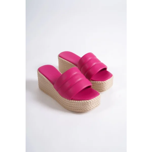 REINA Dolgu Topuklu Ortopedik Taban Hasır Görünümlü Kadın Terlik CKT - Fuşya