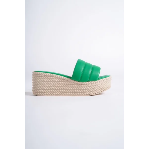 REINA Dolgu Topuklu Ortopedik Taban Hasır Görünümlü Kadın Terlik CKT - Yeşil