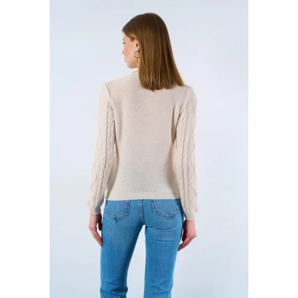 Saçl Örgülü Çiçekli Kazak  Krem