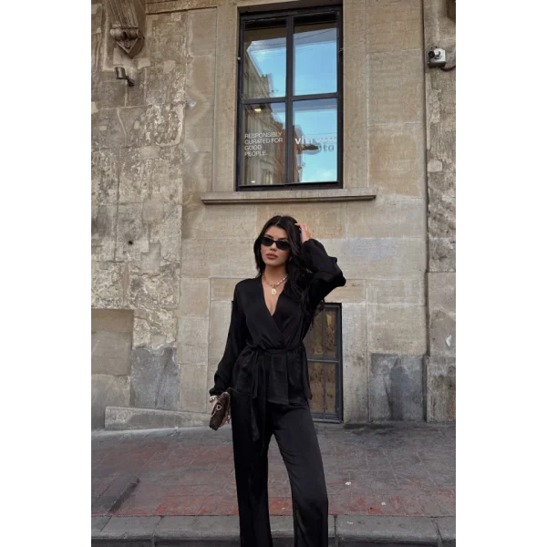 SATEN KRUVAZE BAĞLAMALI BLUZ- PANTOLON TAKIM - Siyah