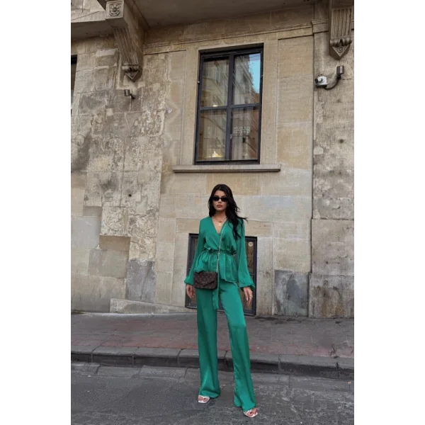 SATEN KRUVAZE BAĞLAMALI BLUZ- PANTOLON TAKIM - Yeşil