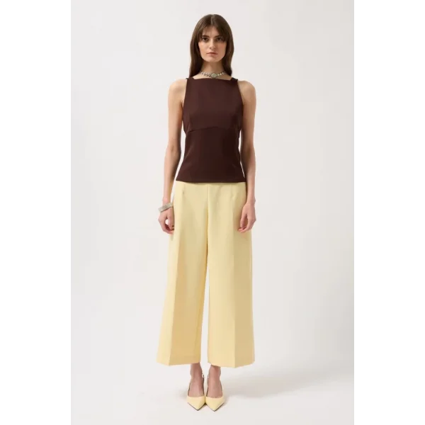 Sırt Kurdele Detay Bluz