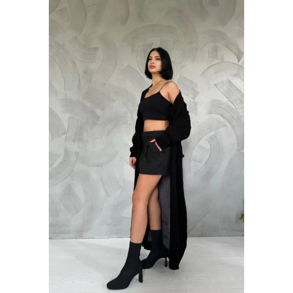 Siyah Arkası Desenli Hırka