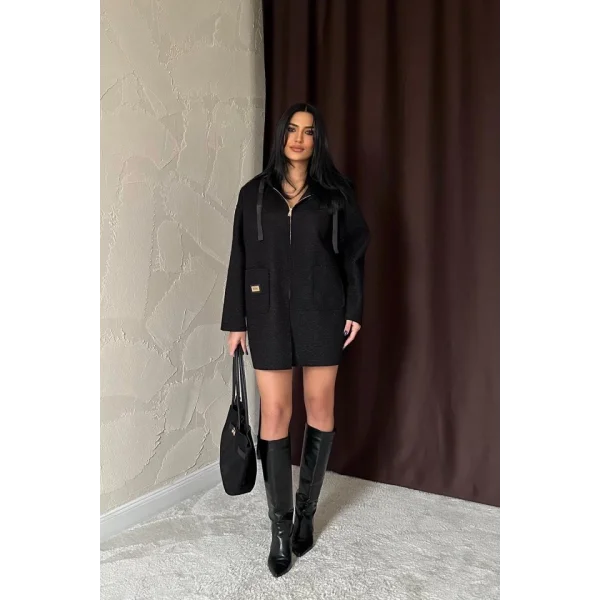 Siyah Armalı Kapşonlu Peluş Ceket