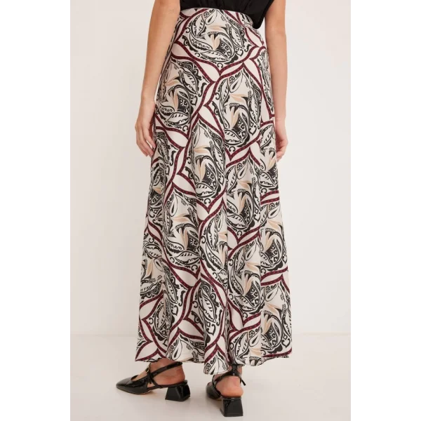 Siyah Bej Desenli Saten Etek 15877