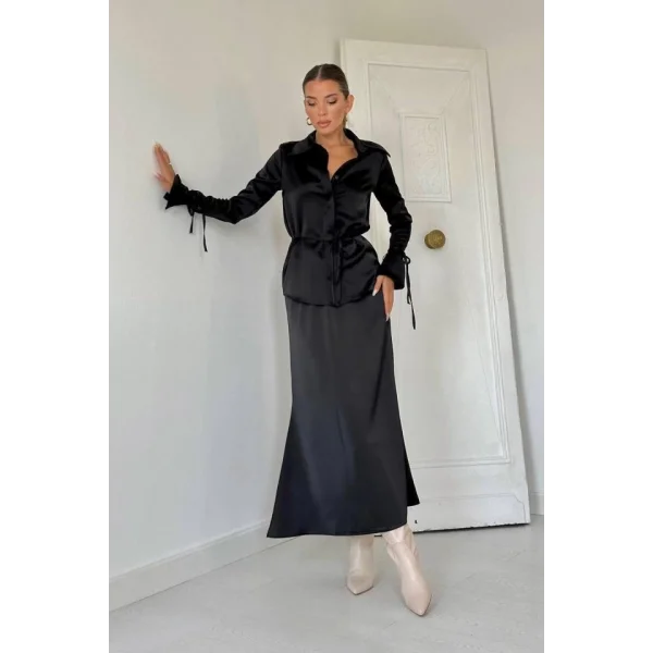 Siyah Biyeli Gömlek Ve Etek Takım