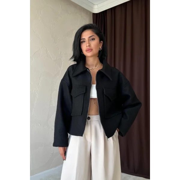 Siyah Cebi Kapaklı Kaşe Ceket